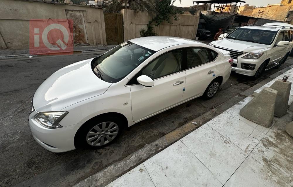 نيسان سنترا